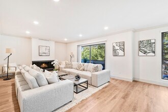 821 3rd St in Santa Monica, CA - Building Photo - Building Photo