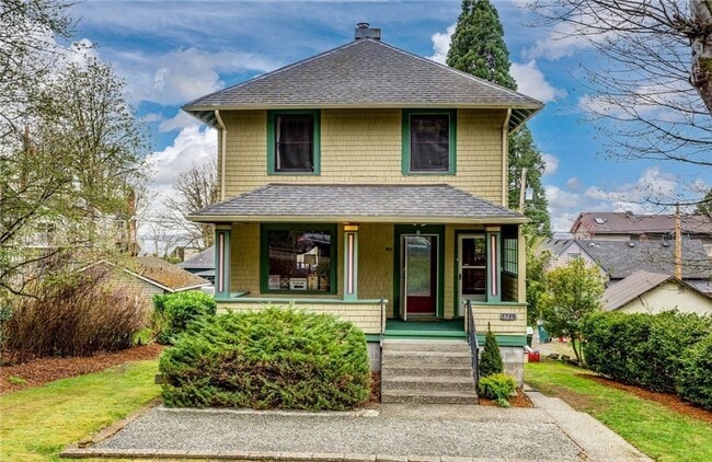 property at 821 Billy Frank Jr. St