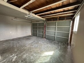 600 N Dickran Dr in Tulare, CA - Building Photo - Building Photo
