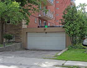 45 Charlton Ave W in Hamilton, ON - Building Photo - Building Photo