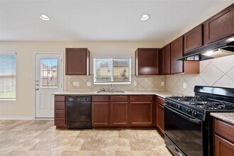 1026 Carolina Wren Cir in Houston, TX - Building Photo - Building Photo