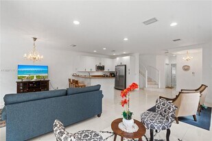 21396 Marina Cove Cir in Miami, FL - Building Photo