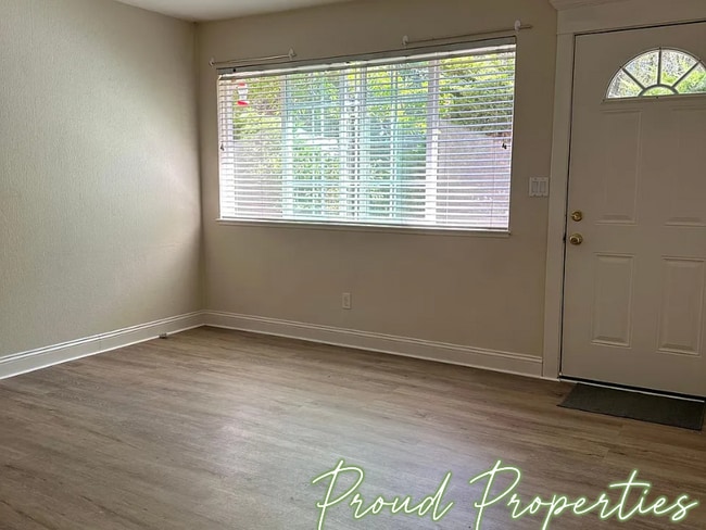 2748 Tunnel St in Placerville, CA - Building Photo - Building Photo