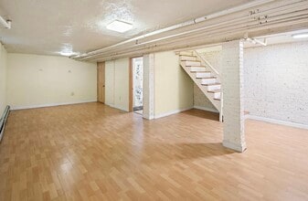 65 Pleasant St, Unit 64-1 in Cambridge, MA - Foto de edificio - Building Photo