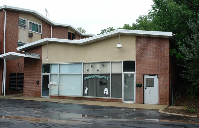 644-648 S Main St in Algonquin, IL - Foto de edificio - Building Photo