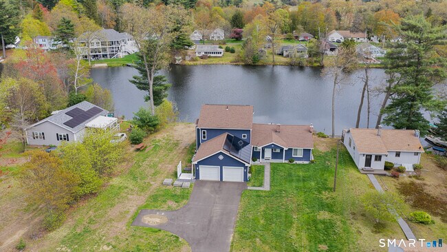 44 Lake Dr in Enfield, CT - Building Photo - Building Photo
