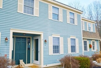 54 Blacksmith Rd in Wells, ME - Foto de edificio - Building Photo