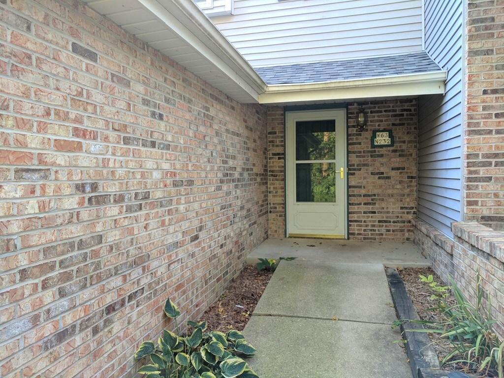 Fairfield Townhouses Apartments Cedarburg, WI Apartments For Rent