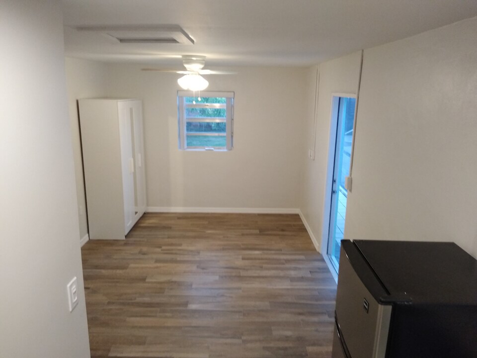 18775 SW 99th Rd, Unit Cutler bay efficiency in Cutler Bay, FL - Foto de edificio