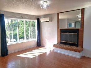 3717 SE Jackson St in Milwaukie, OR - Building Photo - Building Photo