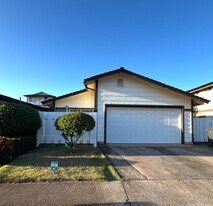 94-1136-1136 Pulai St in Waipahu, HI - Building Photo