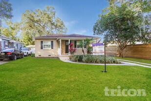 225 W King St in Orlando, FL - Building Photo