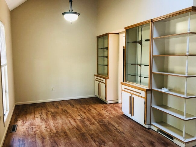 1541 6th St SW in Minot, ND - Building Photo - Building Photo