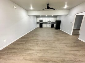 11635 TX-36 in Jonesboro, TX - Building Photo