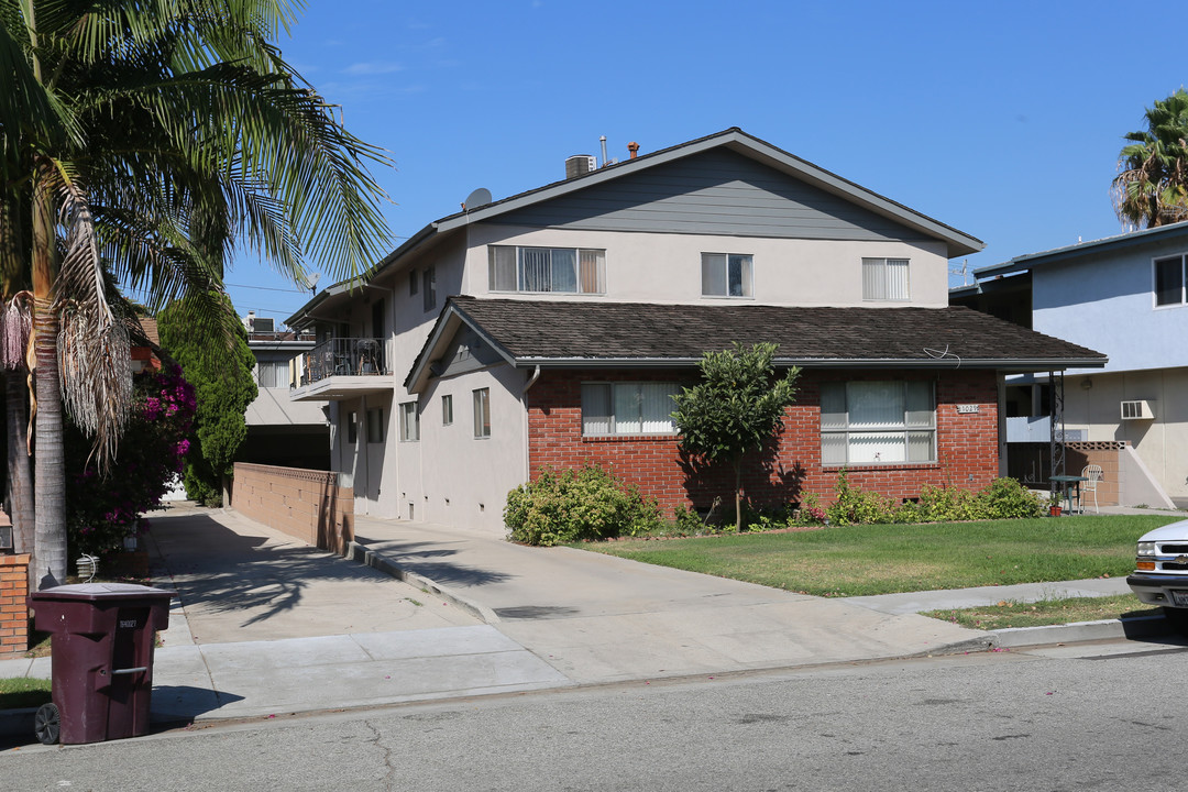 1029 San Rafael Ave in Glendale, CA - Building Photo