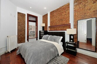 200 Central Prk W in New York, NY - Building Photo - Building Photo