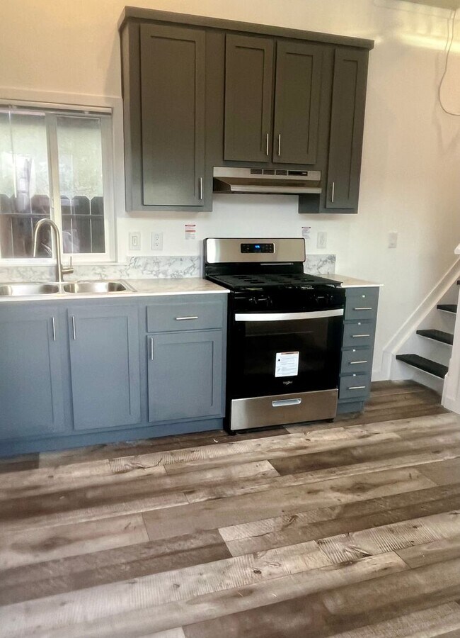 3912 Amigo Dr in Modesto, CA - Building Photo - Building Photo