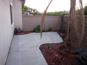 1325 Little Lake St in Chula Vista, CA - Foto de edificio - Building Photo