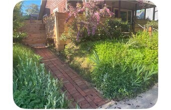 3276 SE Grant St, Unit Zen Den in Portland, OR - Building Photo - Building Photo