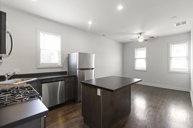property at 3123 N California Ave