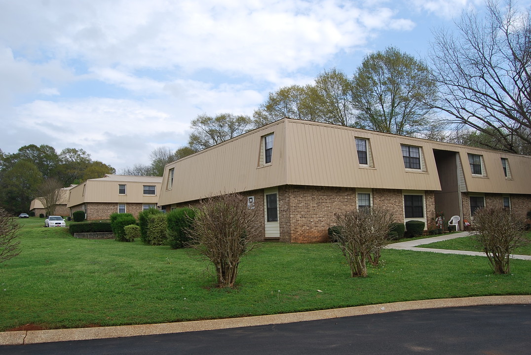 Bent Creek in Greenville, AL - Building Photo