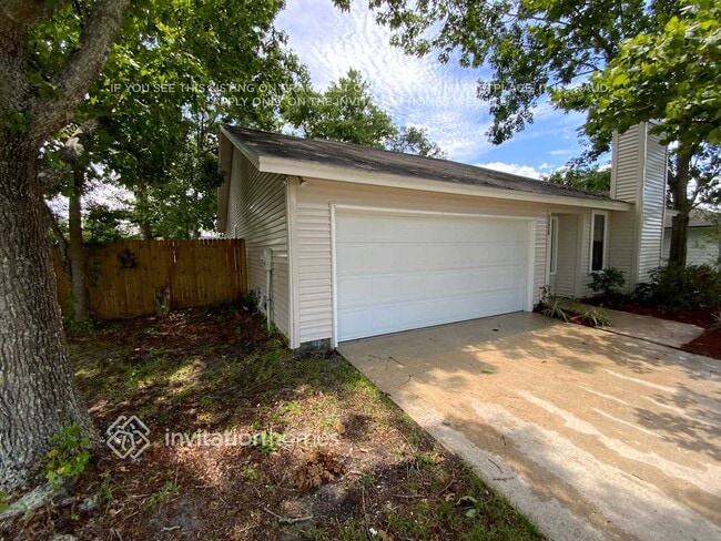 10828 Losco Jct Dr in Jacksonville, FL - Building Photo - Building Photo