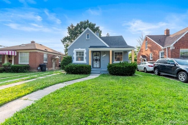 property at 11537 Roxbury St
