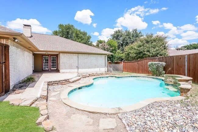 1604 Scottsdale Dr in Plano, TX - Building Photo - Building Photo