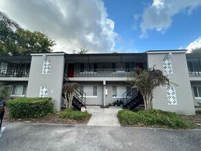 3200 Fairway Ln in Orlando, FL - Building Photo - Building Photo