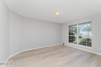 5434 Bristol Bay Ln N in Jacksonville, FL - Building Photo - Building Photo