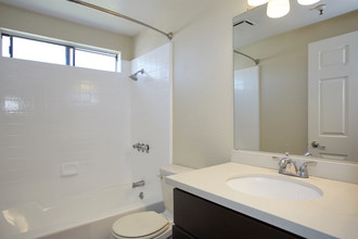 Space Odyssey Apartments in Hawthorne, CA - Building Photo - Interior Photo