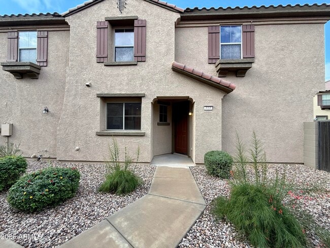 1330 S Aaron in Mesa, AZ - Building Photo - Building Photo