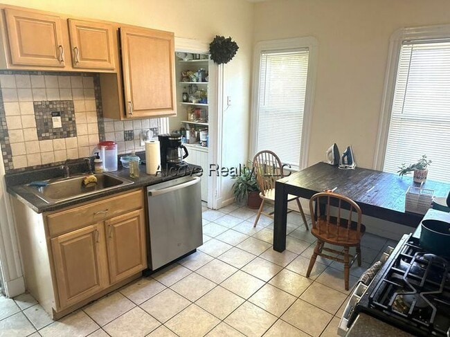 139 College Ave in Somerville, MA - Building Photo - Building Photo