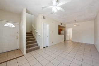 6827 Dumble St in Houston, TX - Building Photo - Building Photo