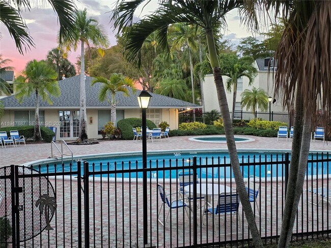 8307 SW 142nd Ave in Miami, FL - Building Photo - Building Photo