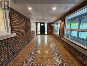 2170B Dufferin St in Toronto, ON - Building Photo - Building Photo
