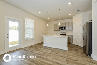 305 Pine St in DeLand, FL - Building Photo - Building Photo