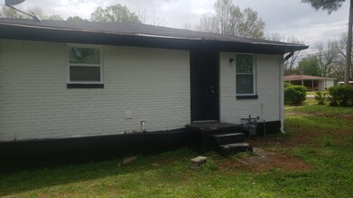 82 W Falls Rd in Memphis, TN - Building Photo - Building Photo