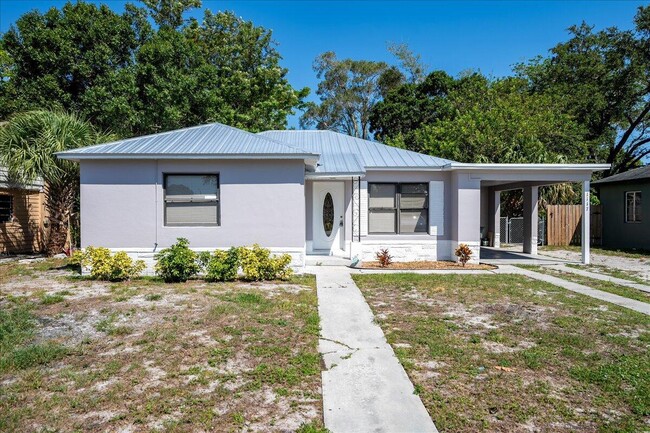 property at 1117 S 7th St