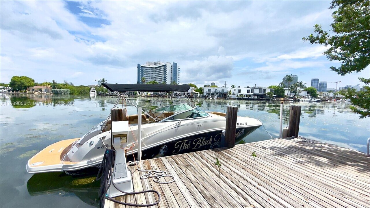145 N Shore Dr in Miami Beach, FL - Building Photo