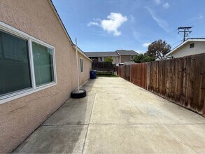 20841 Alburtis Ave in Lakewood, CA - Building Photo - Building Photo