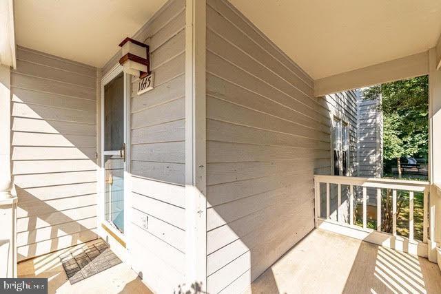 1645 Oak Spring Way in Reston, VA - Building Photo - Building Photo