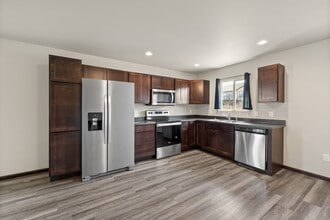 602 Diamond Ridge Blvd in Rapid City, SD - Building Photo - Building Photo