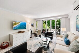 455 Worth Ave in Palm Beach, FL - Building Photo
