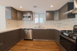11811 Dorothy St in Los Angeles, CA - Building Photo - Building Photo
