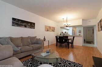 8242 NW 24th St in Coral Springs, FL - Building Photo - Building Photo
