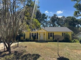 1910 Avalon Ave in Albany, GA - Building Photo