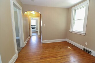 1118 14th Ave in Moline, IL - Building Photo - Building Photo