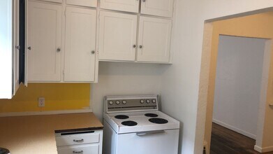 813 NE A St in Pullman, WA - Building Photo - Building Photo