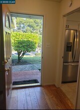 44 Muth Dr in Orinda, CA - Building Photo - Building Photo